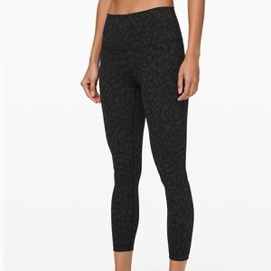 Lululemon Legging Wunder Under HR Tight 25” Sz 4